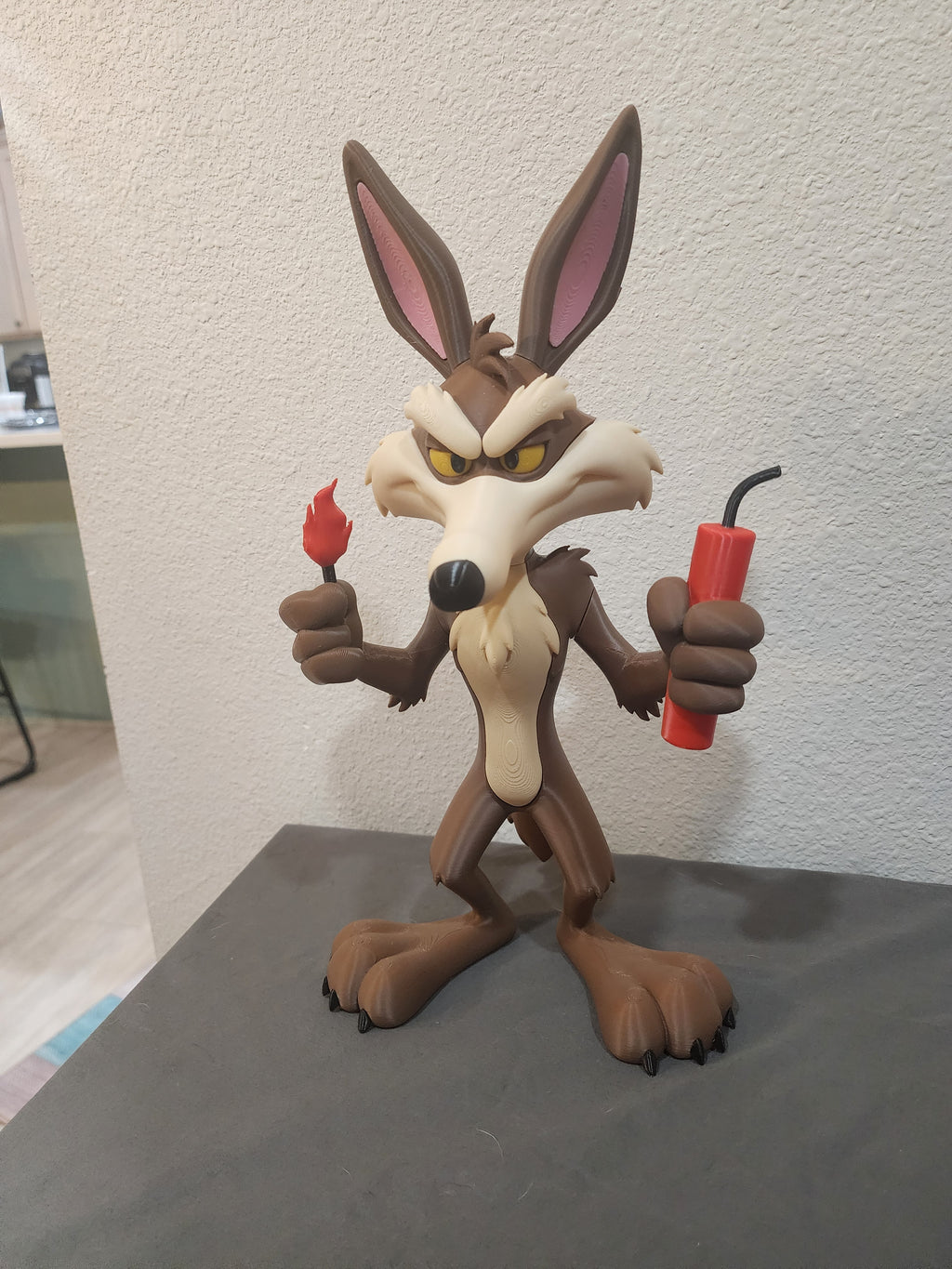 Wile Coyote and Road Runner Figure Set – Coyote & Road Bird Inspired 3D Printed Collectible Decor Fan Art