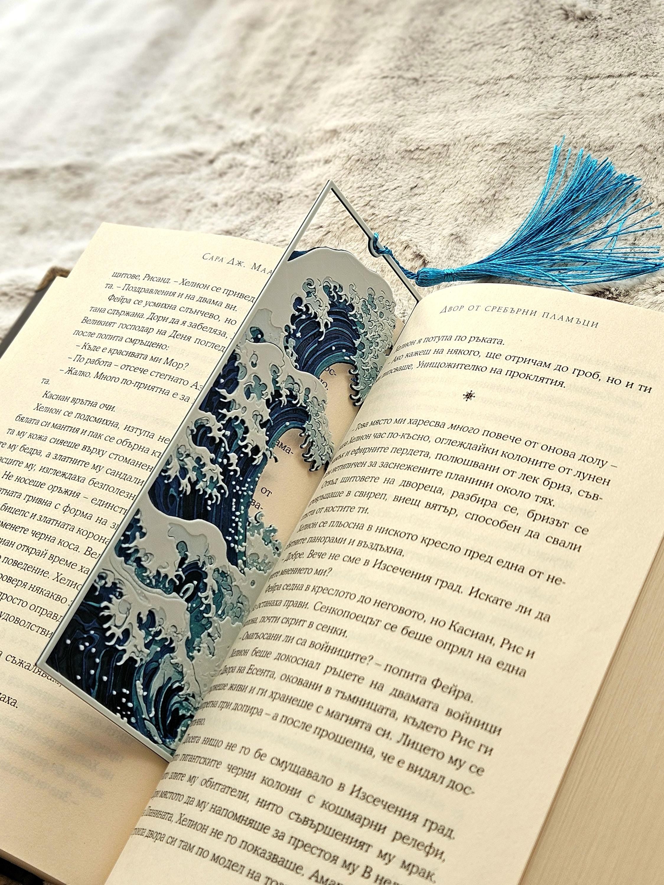 Great Wave Kanagawa Japanese Art Bookmark Accent for Book Lovers  3D printed White & Blue