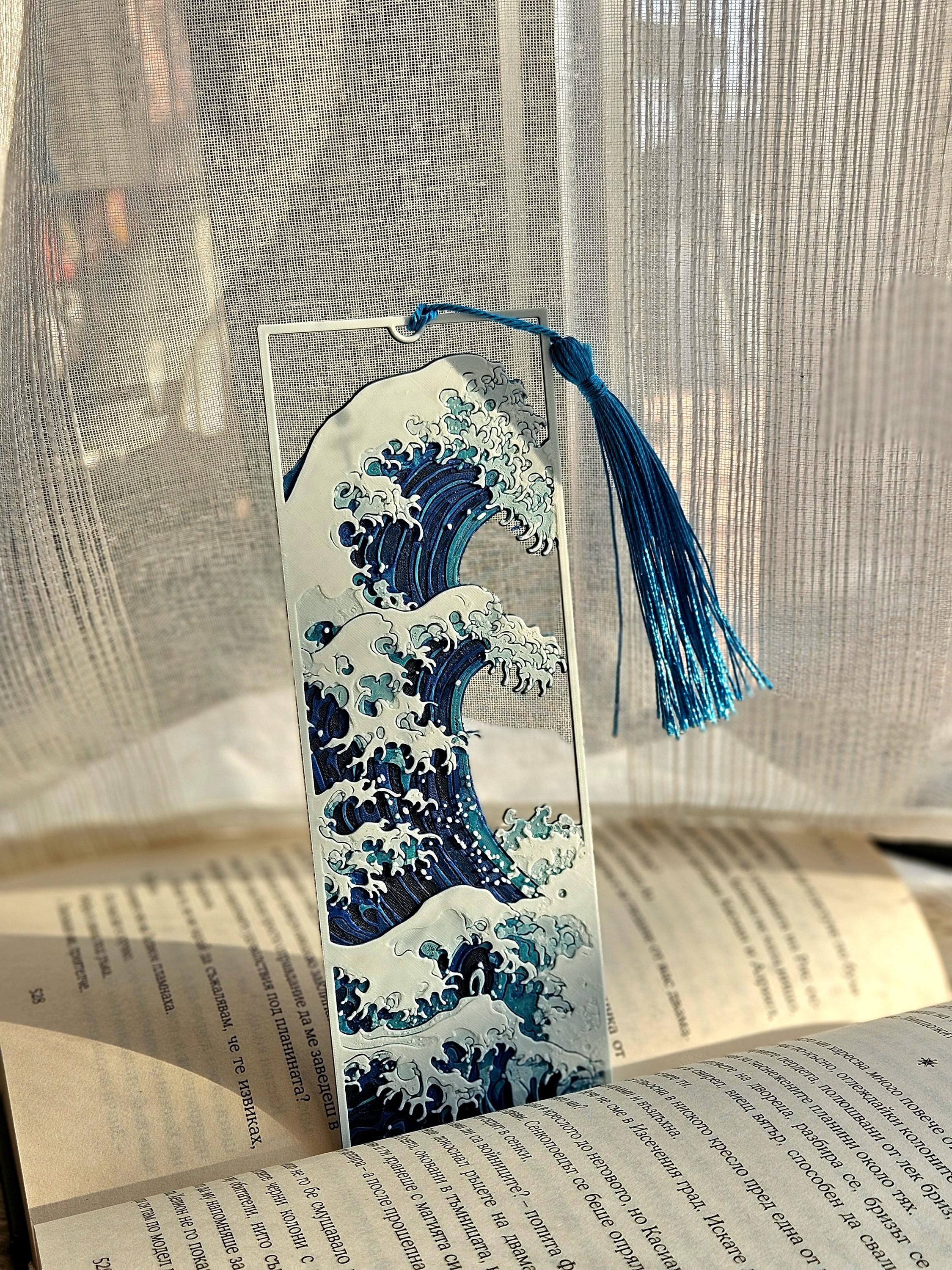 Great Wave Kanagawa Japanese Art Bookmark Accent for Book Lovers  3D printed White & Blue