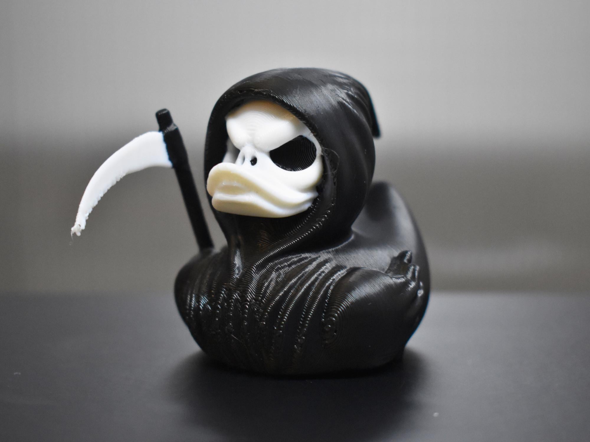Grim Reaper Duck: Gothic Halloween Bathroom Decor - Spooky Desk Ornament
