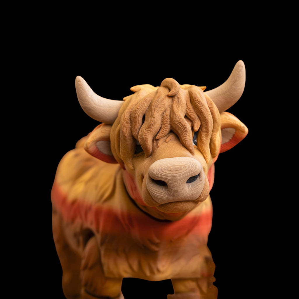 Highland Cow Figurine Desk Accessory Farm Animal Figure Toy Articulating Design Flexible Poseable Decoration Office Display Cattle