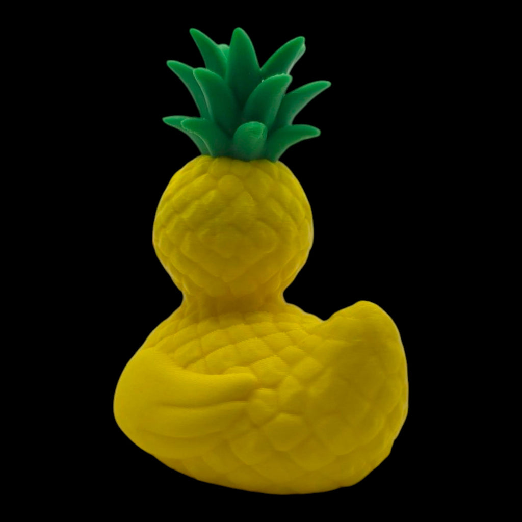 Pineapple Duck Figurine Tropical Desk Mascot Handmade Collectible Party Favors Beach Vacation Duck Dashboard Accessory Cruise Ship Hiding