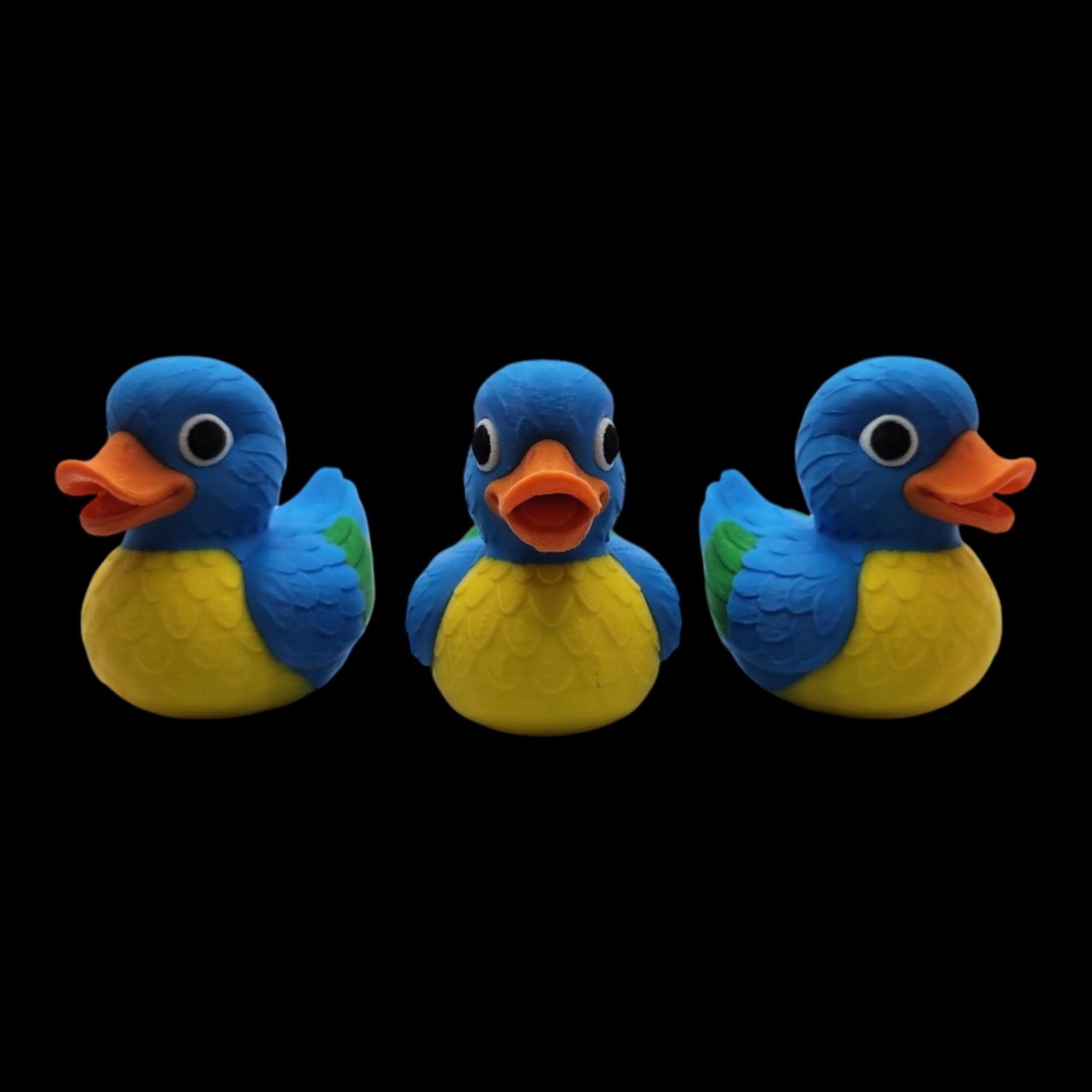 Macaw Duck Figurine, Colorful 3D Printed Tropical Bird Collectible - JM Designs