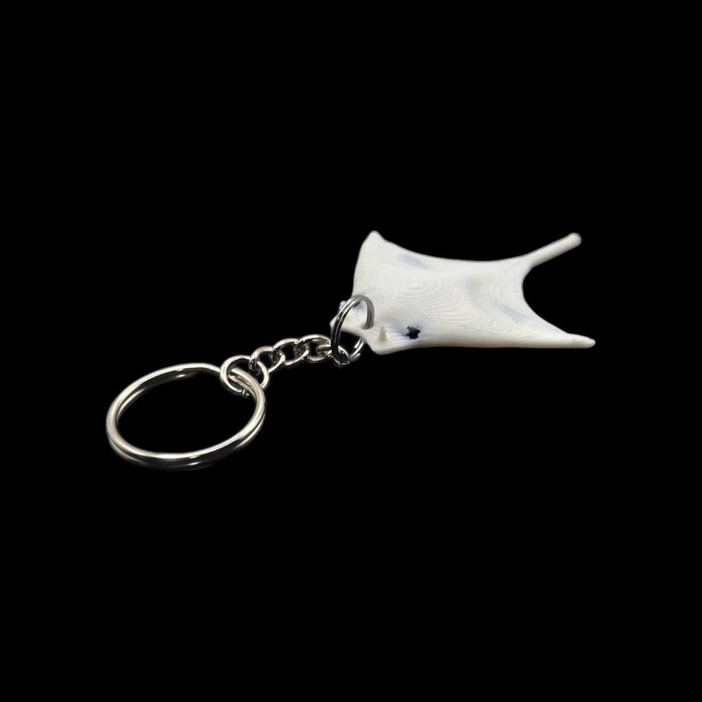 Manta Ray White Towel Animal Keychain Cruise Souvenir Ocean Theme Beach Accessory Sea Decoration - JM Designs