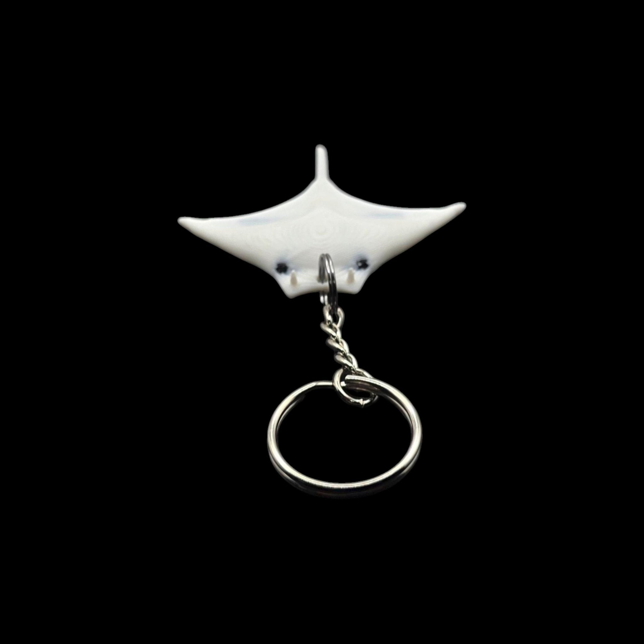 Manta Ray White Towel Animal Keychain Cruise Souvenir Ocean Theme Beach Accessory Sea Decoration - JM Designs