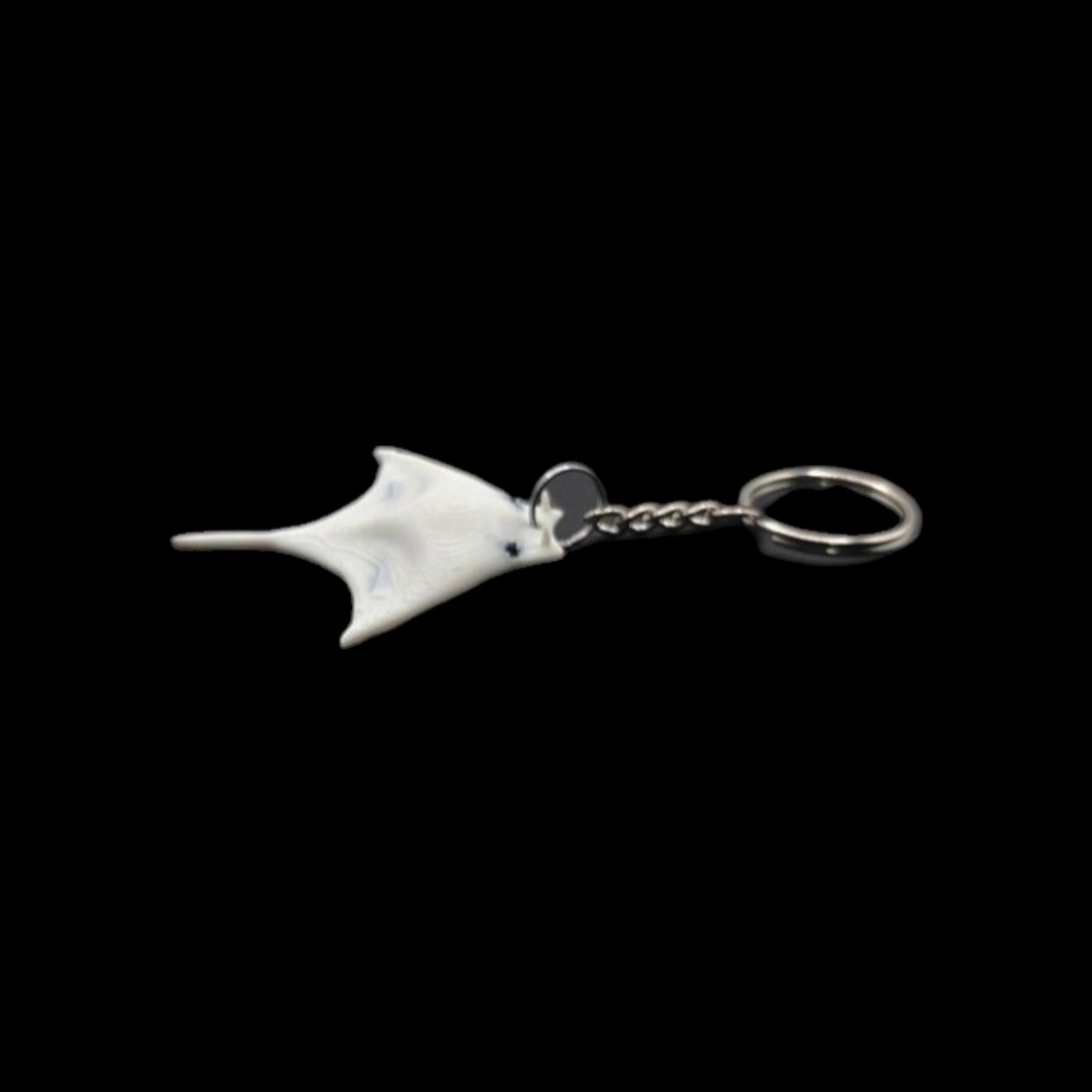 Manta Ray White Towel Animal Keychain Cruise Souvenir Ocean Theme Beach Accessory Sea Decoration - JM Designs